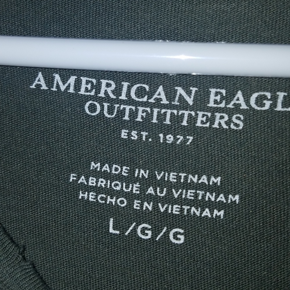 AE t-shirt - Picture 2 of 4